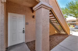 Photo #3: 2586376 Listing 