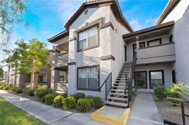 MLS: 2586390 Condo For Sale