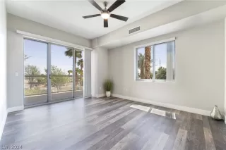 Photo #3: 2586399 Listing 