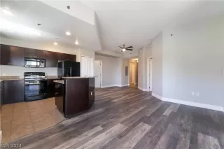 Photo #4: 2586399 Listing 