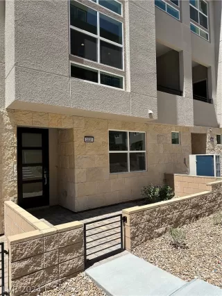 Photo #1: 2586406 Listing 