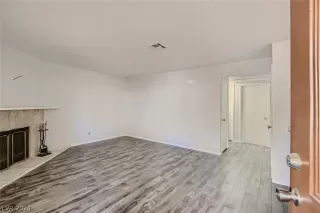 Photo #1: 2586431 Listing 