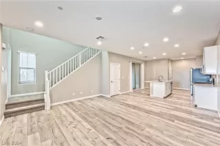 Photo #5: 2586478 Listing 