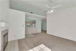 Photo #3: 2586500 Listing