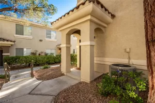 Photo #2: 2586501 Listing 