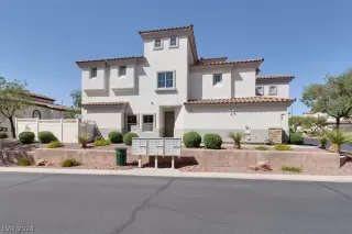 Photo #1: 2586506 Listing 