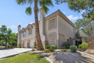 Photo #1: 2586525 Listing 