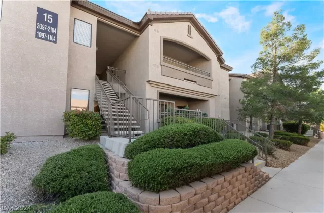 MLS: 2586560 Condo For Sale