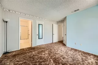 Photo #4: 2586562 Listing