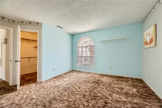 Photo #5: 2586562 Listing