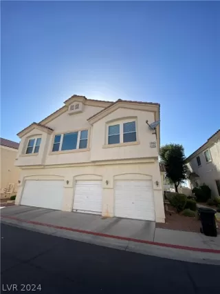 Photo #1: 2586574 Listing