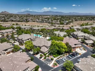 Photo #2: 2586636 Listing 