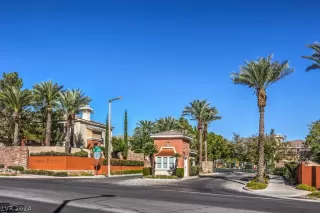 Photo #5: 2586636 Listing 