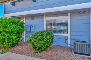 Photo #5: 2586649 Listing