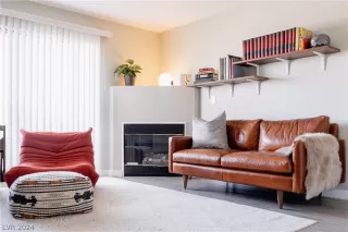 Photo #2: 2586663 Listing 