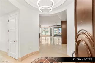 Photo #3: 2586700 Listing