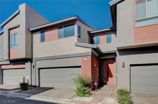 Photo #1: 2586743 Listing 