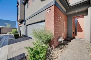 Photo #3: 2586743 Listing 