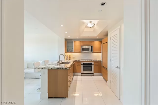 MLS: 2586746 Condo For Sale