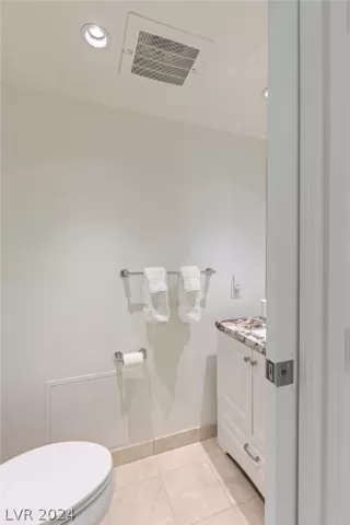 Photo #4: 2586746 Listing