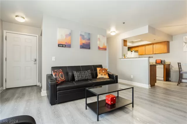 MLS: 2586803 Condo For Sale