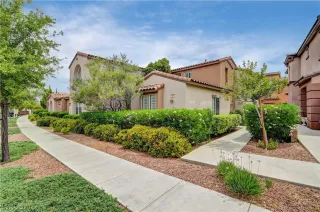 Photo #1: 2586838 Listing