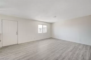 Photo #1: 2586841 Listing