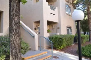 Photo #5: 2586851 Listing