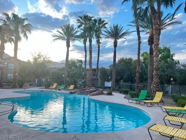 MLS: 2586857 Condo For Sale