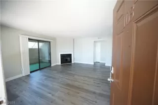 Photo #5: 2586860 Listing 