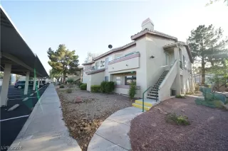 Photo #1: 2586868 Listing 