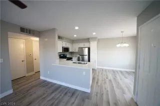 Photo #6: 2586868 Listing 