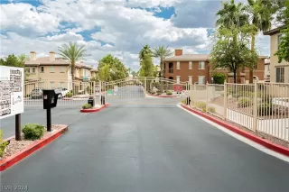 Photo #4: 2586879 Listing 