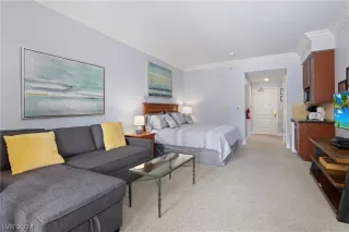 Photo #2: 2586900 Listing 