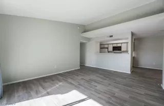 Photo #4: 2586922 Listing 