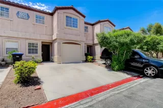 Photo #2: 2586976 Listing