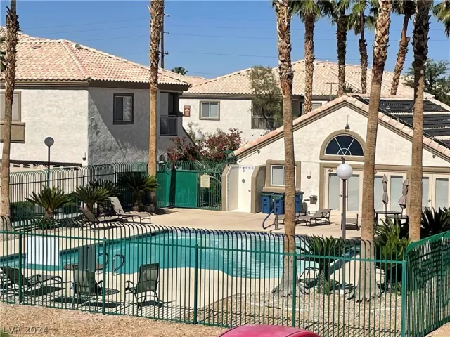 MLS: 2586999 Condo For Sale