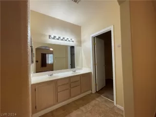 Photo #6: 2586999 Listing 