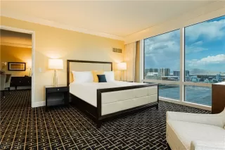 Photo #5: 2587005 Listing