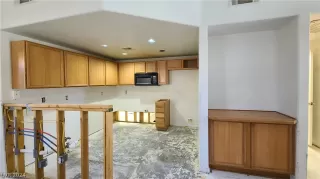 Photo #5: 2587010 Listing