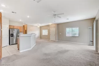 Photo #5: 2587029 Listing