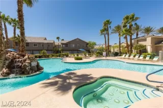 Photo #2: 2587036 Listing 