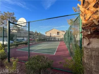 Photo #5: 2587036 Listing 