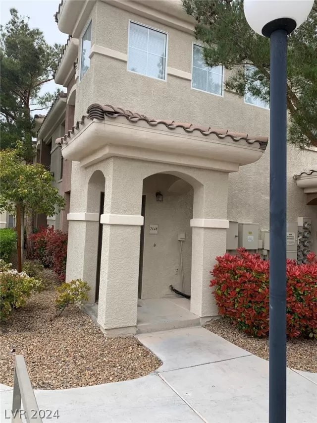 MLS: 2587042 Condo For Sale