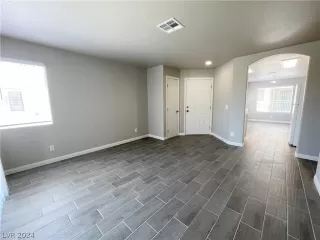 Photo #2: 2587078 Listing 