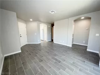 Photo #3: 2587078 Listing 