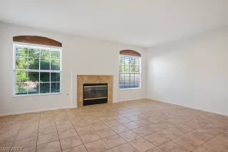 Photo #3: 2587089 Listing 