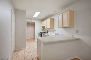 Photo #6: 2587089 Listing 