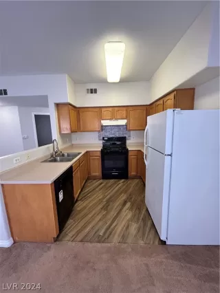 Photo #1: 2587094 Listing 