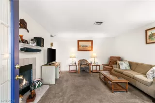 Photo #1: 2587096 Listing 